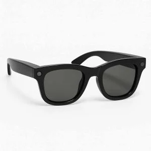 Smart glasses with hidden camera and built in speaker.vira janebi1