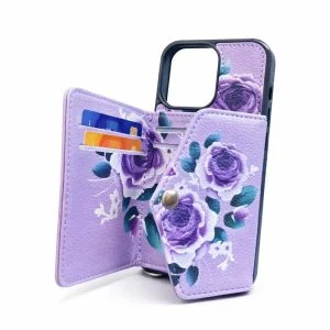 قاب گوشی چرمی گلدار دارای جاکارتی که با iPhone 13 Pro Max سازگارهست ، انتخابی کاربردی و شیک برای کسانی است که به محافظت ، زیبایی و کارایی اهمیت می دهند. جاکارتی داخلی، طراحی ظریف و کیفیت مناسب این قاب را به گزینه ای عالی برای استفاده روزمره تبدیل کرده است .